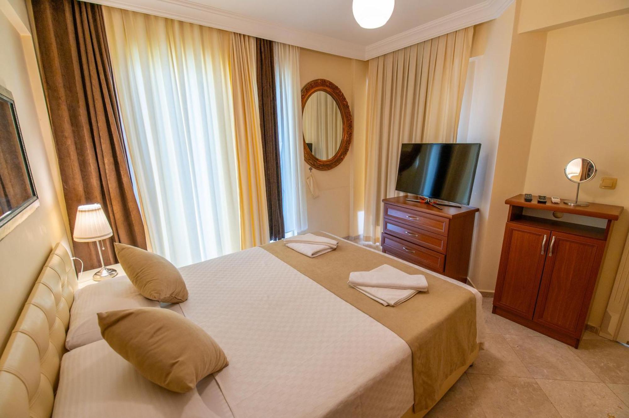 Sunset Beach Club Aqua Lettings 페티예 외부 사진