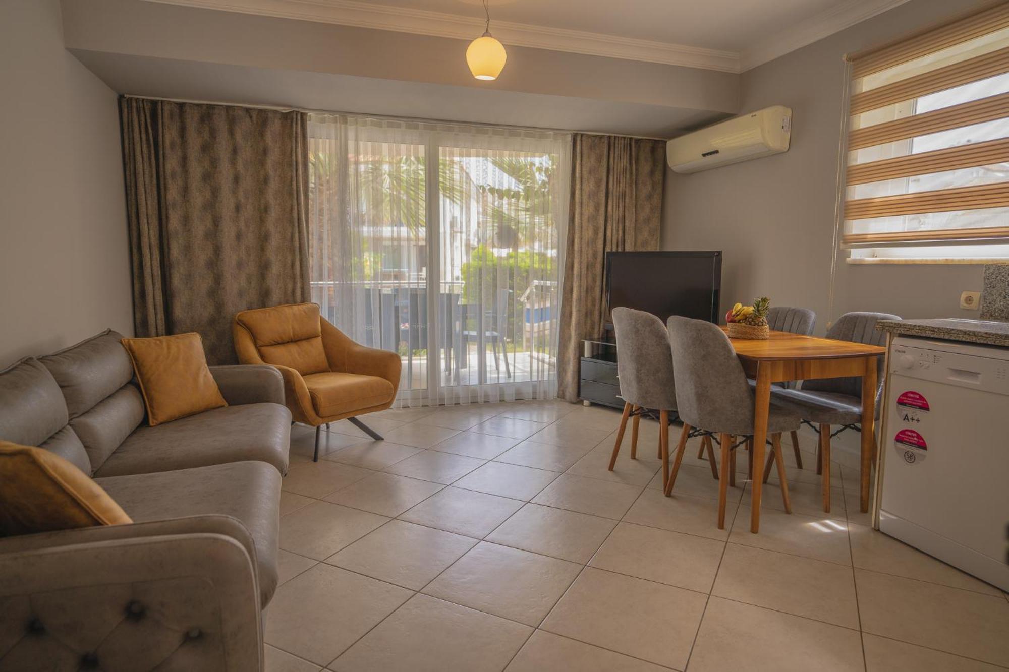 Sunset Beach Club Aqua Lettings 페티예 외부 사진