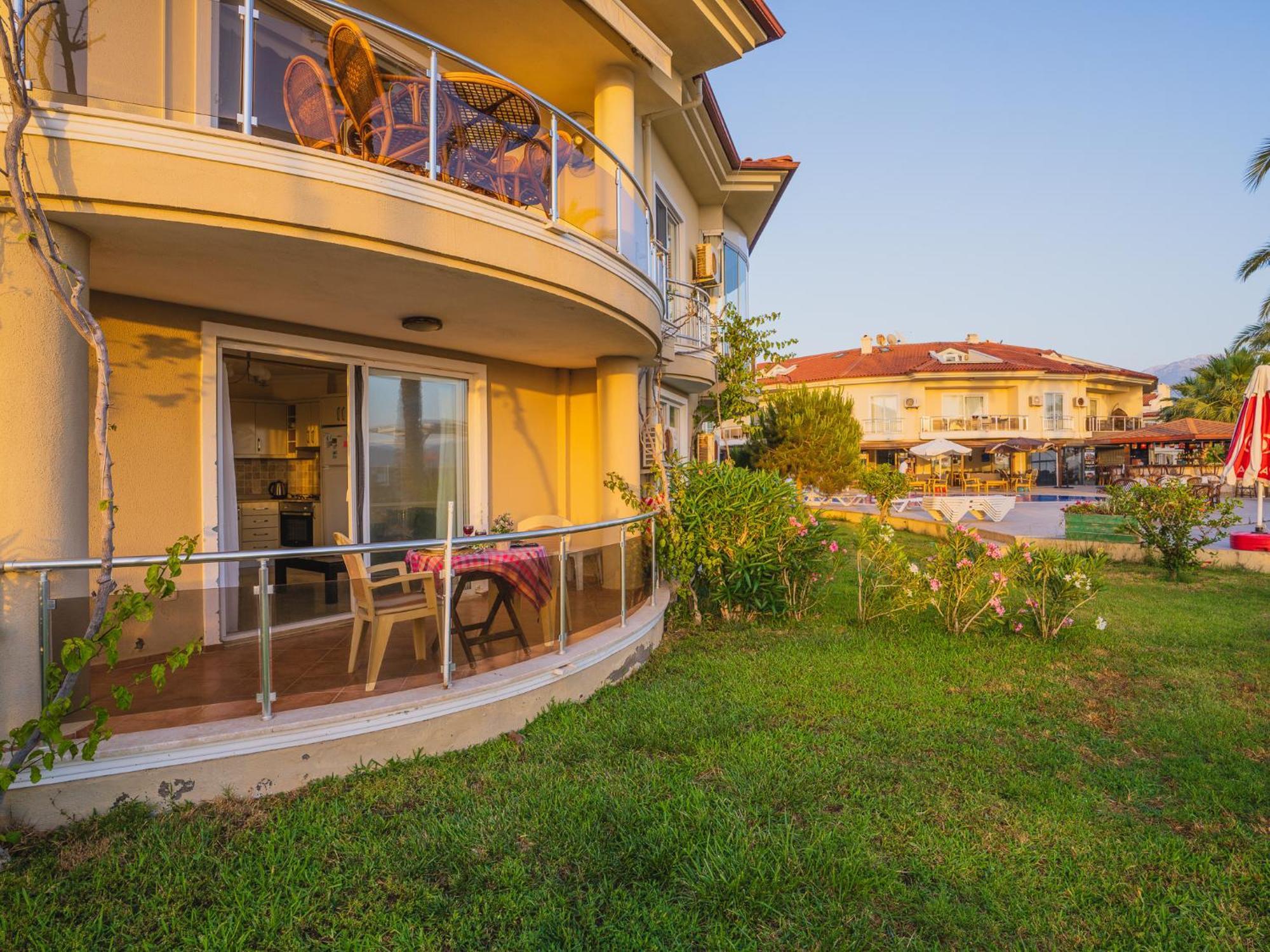 Sunset Beach Club Aqua Lettings 페티예 외부 사진