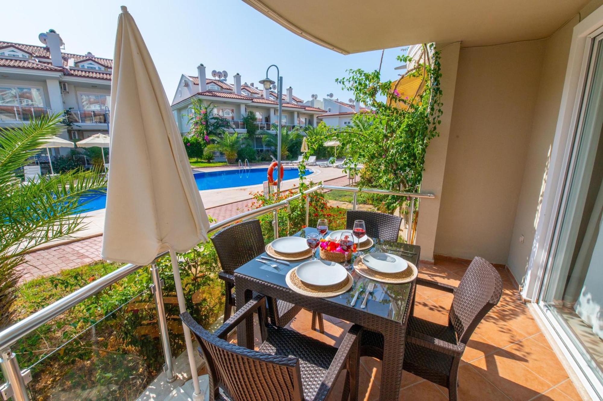 Sunset Beach Club Aqua Lettings 페티예 외부 사진