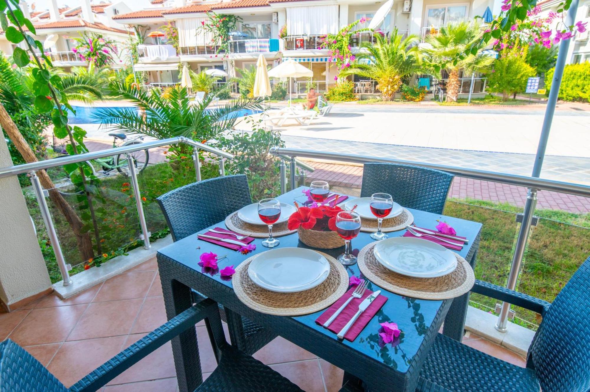 Sunset Beach Club Aqua Lettings 페티예 외부 사진