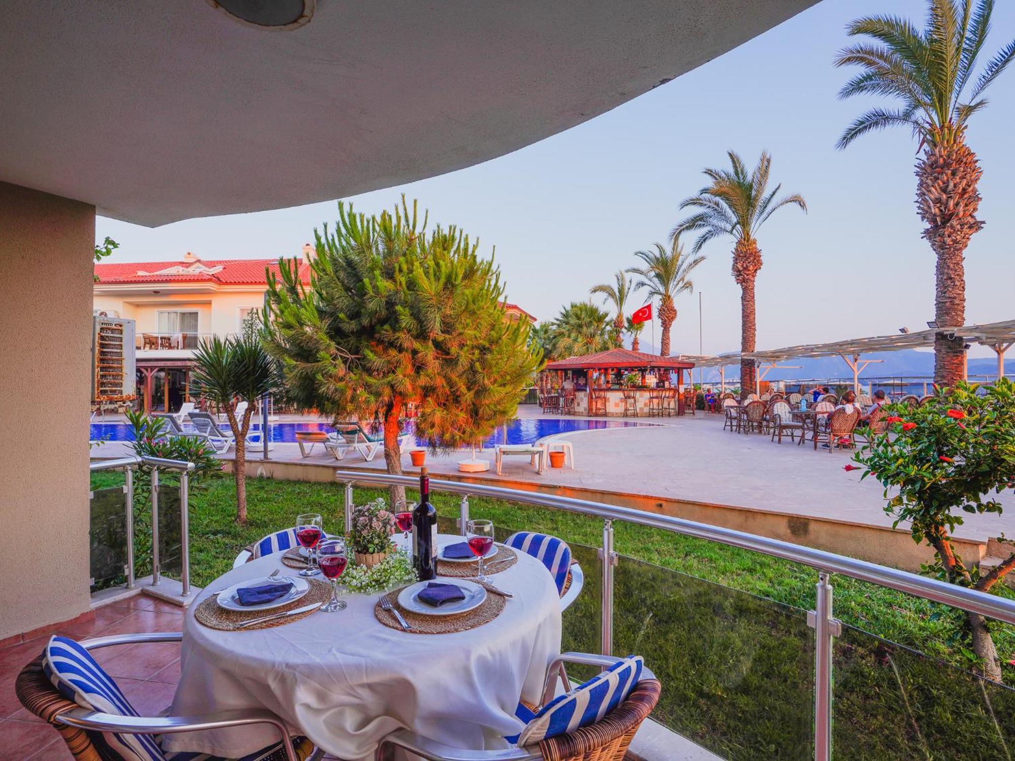 Sunset Beach Club Aqua Lettings 페티예 외부 사진